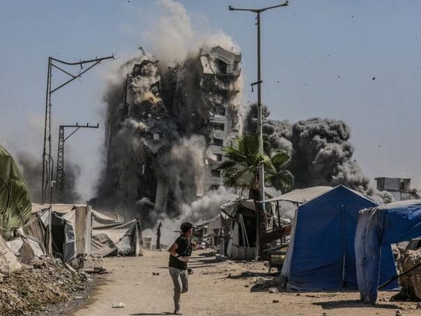 Izraelska vojska uništila još jednu zgradu Islamskog univerziteta u gradu Gazi