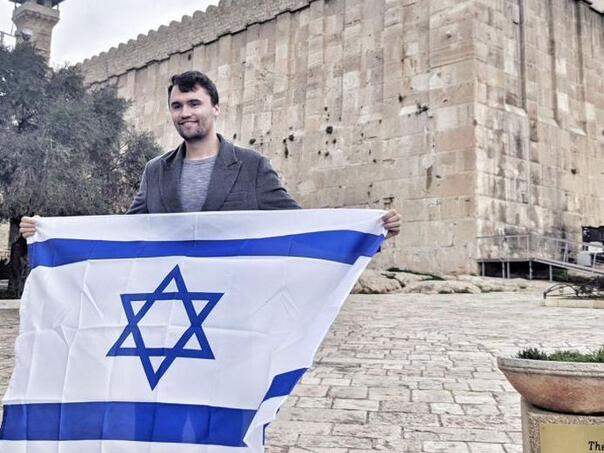 Ko je bio Charlie Kirk: Desničar poznat po antiislamskim i antimigratskim stavovima