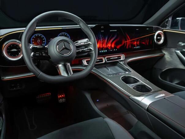 Mercedes mijenja pristup: Povratak klasičnim dugmićima i prekidačima u novim modelima