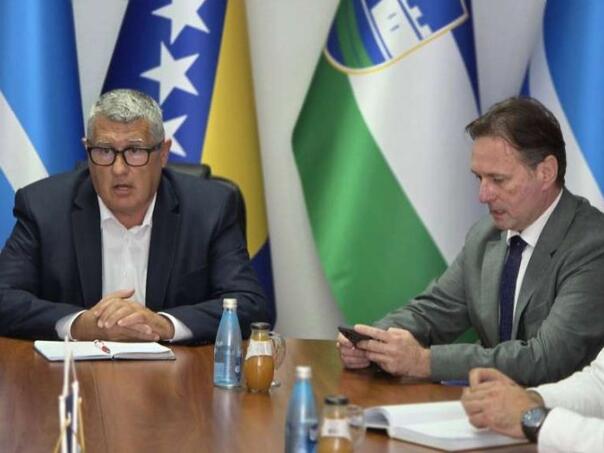 Ministar Hrnjić: Osigurano oko osam miliona eura za odvodnju otpadnih voda