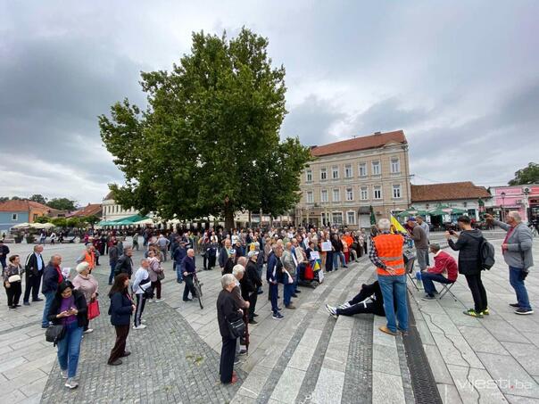 Protest penzionera u Tuzli: Traže veće penzije