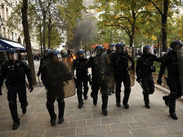 Protesti širom Francuske: Na ulice izlazi skoro milion radnika, strahuje se od nereda