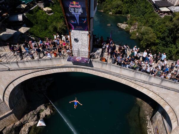 Red Bull Cliff Diving: Impresivni prizori sa Starog mosta