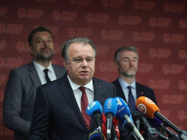 Trojka: Dodikov politički kraj, početak oporavka RS i cijele BiH