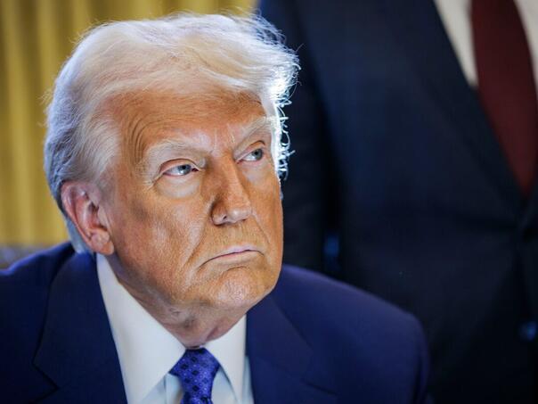 Trump podnio tužbu za klevetu protiv “The New York Timesa” od 15 milijardi dolara