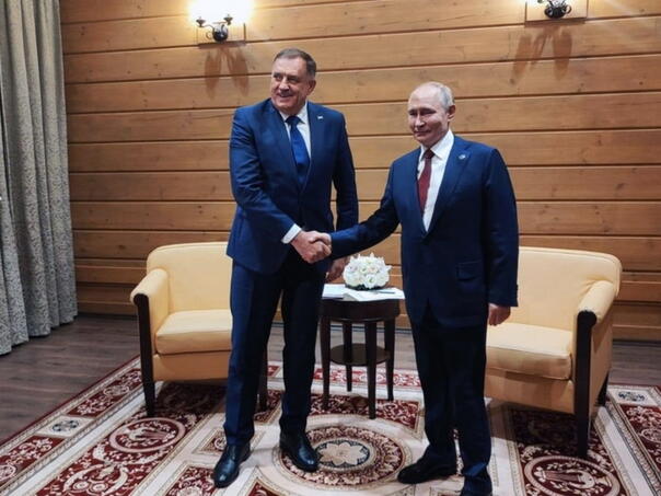 Bivši predsjednik RS na službenom putu – ko to finansira?