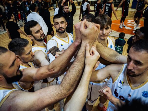 Bosna večeras u Španiji traži pobjedu za prolaz dalje