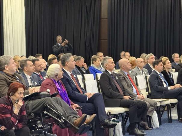 Lokmić: Majke Srebrenice simbol borbe za istinu i pravdu