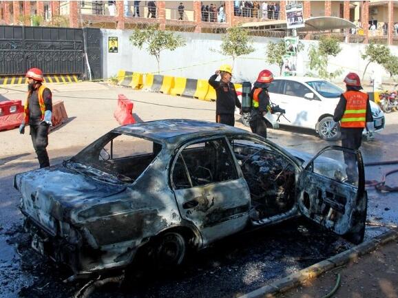 Samoubilački napad u pakistanskoj prijestolnici izveli su talibani