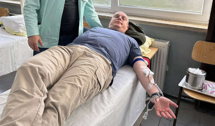 Svaka čast! Bivši premijer USK Mustafa Ružnić po 55. put darovao krv