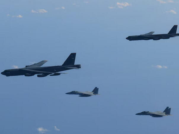 Novi signal Pekingu i Moskvi: Američki bombarderi lete uz japanske lovce