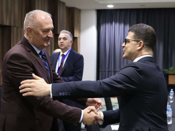 Helez s ministrom odbrane Albanije: Aktivnom saradnjom za stabilan mir u regiji