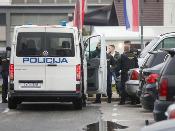 Napeto u Zagrebu prije derbija Dinama i Hajduka: Privedeno više navijača