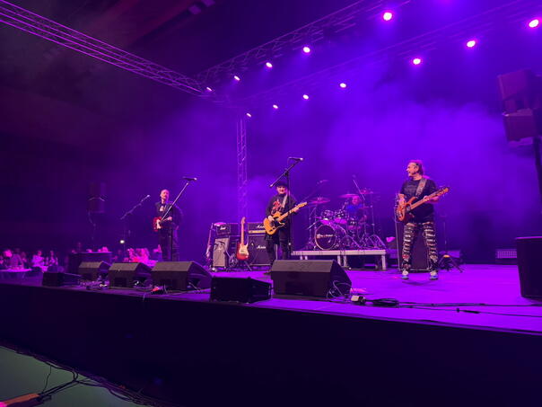 Plavi orkestar priredio spektakl u Splitu