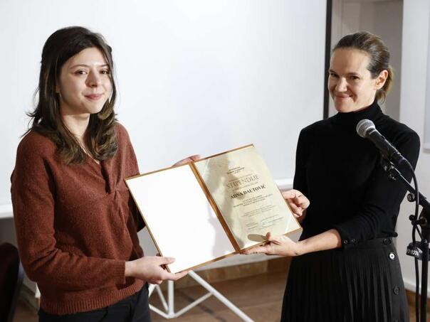 Stipendija Fondacije “Karim Zaimović” za ovu godinu dodijeljena Adni Dautović